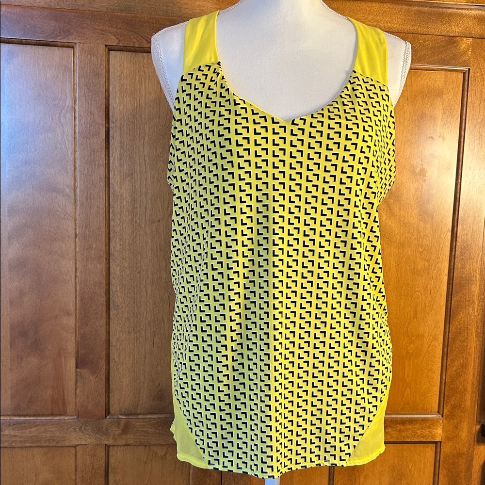 Worthington Womens Butter Yellow Black Tank Top VNeck Athletic Back Sz L